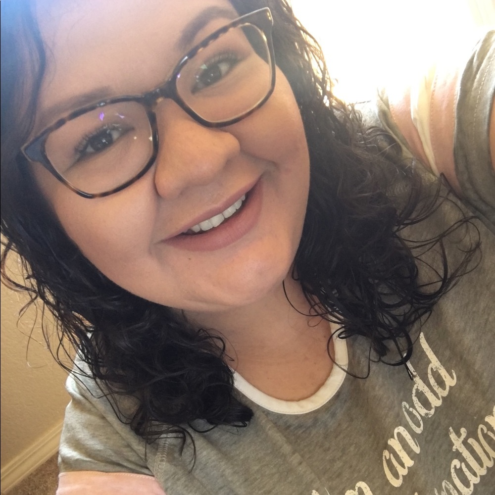 Meet your Posher, Denisse